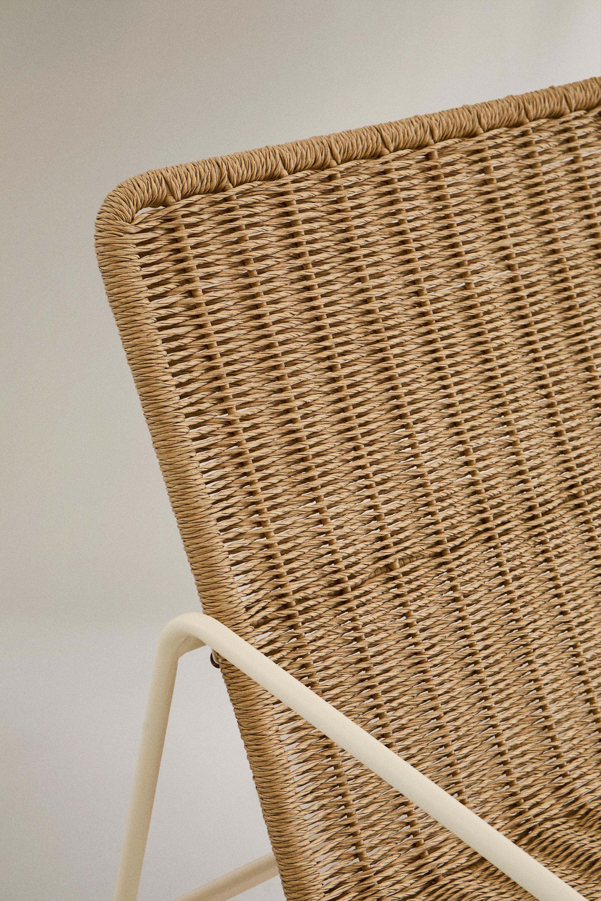 WOVEN OUTDOOR BENCH WITH BACK